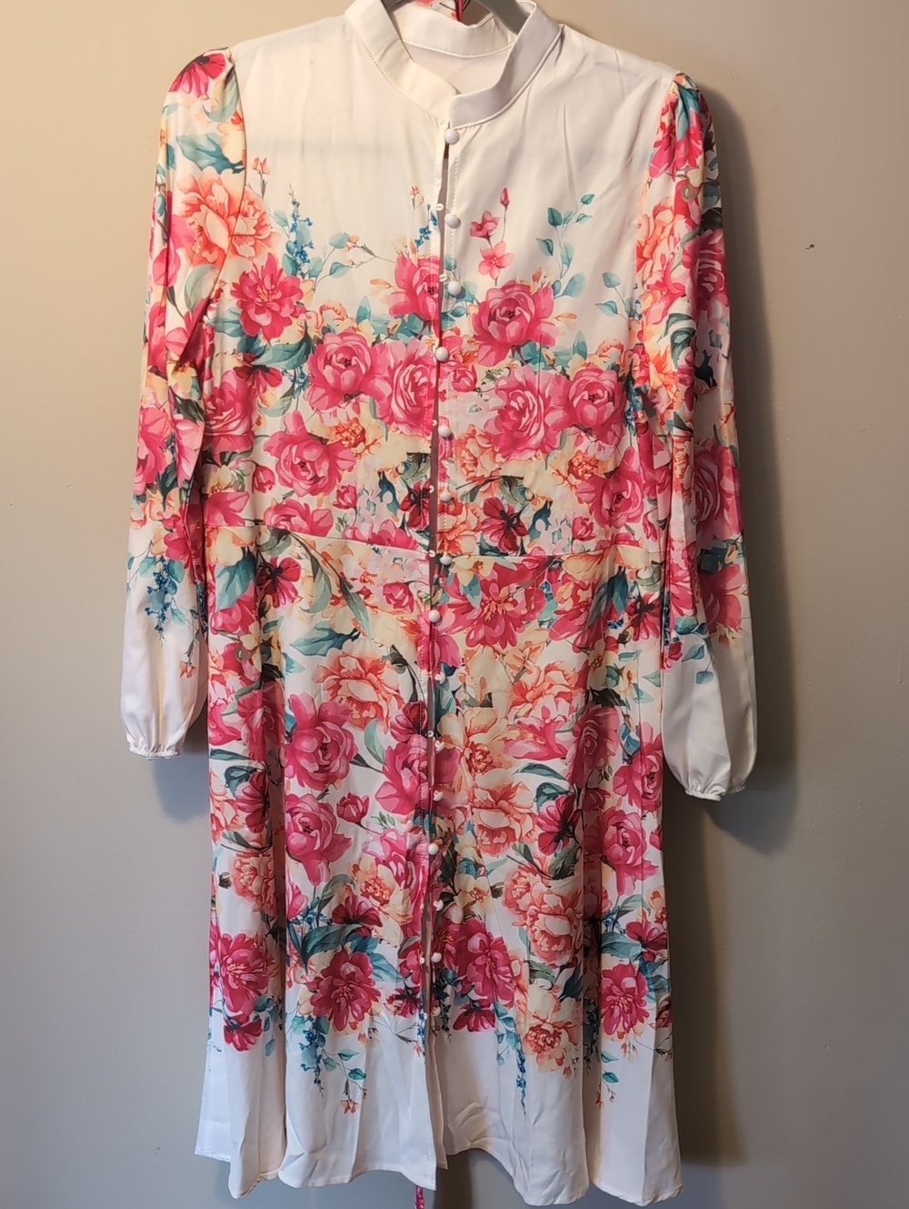 Light Long Sleeve Floral Midi Dress in White and Pink